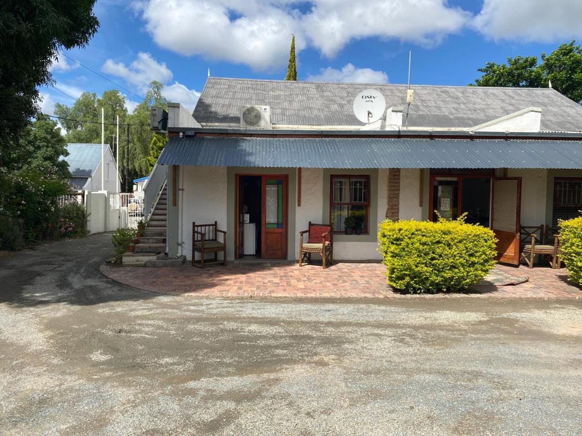 روبرتسون Leo Guest House المظهر الخارجي الصورة